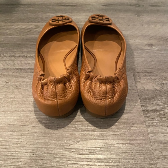 Tory Burch Tan Reva Flats - Picture 2 of 3